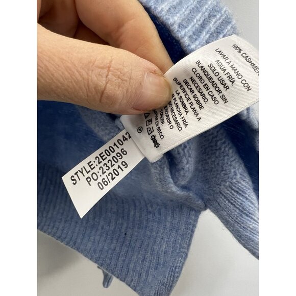 VINEYARD VINES Sweater Size Small Light Blue Soft V-Neck Cashmere Women’s - Picture 3 of 9